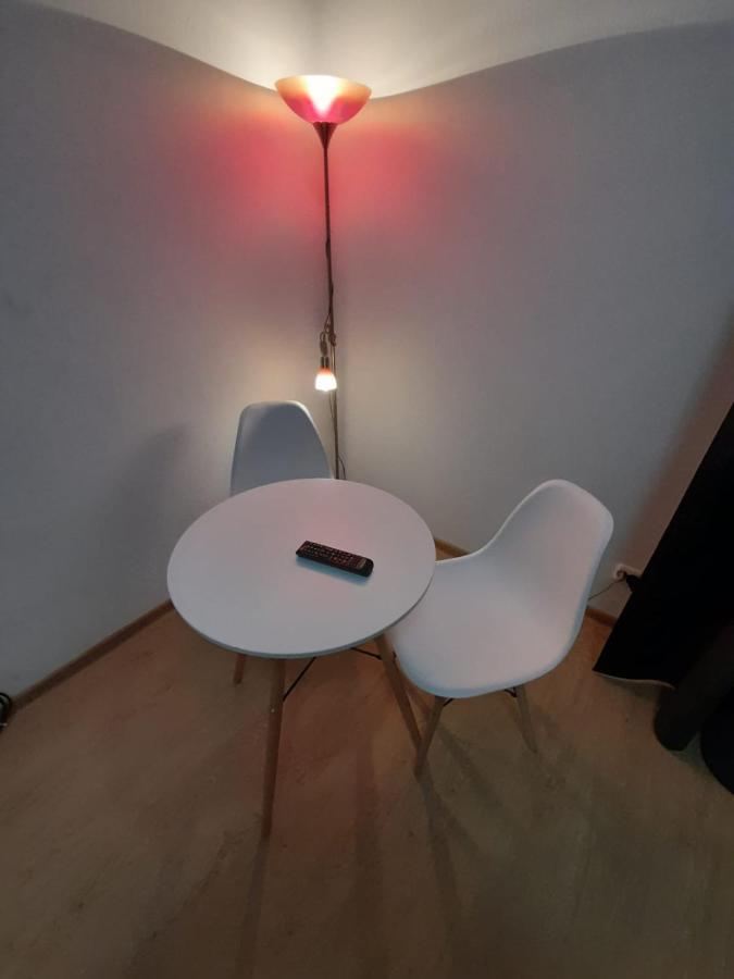 Piata Unirii- 1 Room Studio Apartment ทิมิชัวรา ภายนอก รูปภาพ