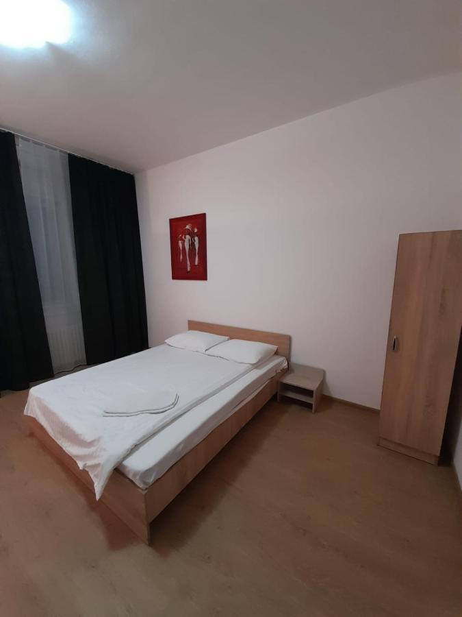Piata Unirii- 1 Room Studio Apartment ทิมิชัวรา ภายนอก รูปภาพ